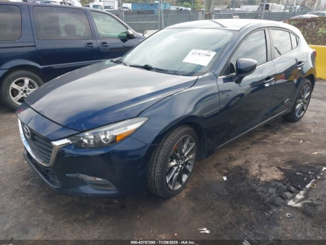 2018 MAZDA MAZDA3 3MZBN1L35JM273694 Photo 1
