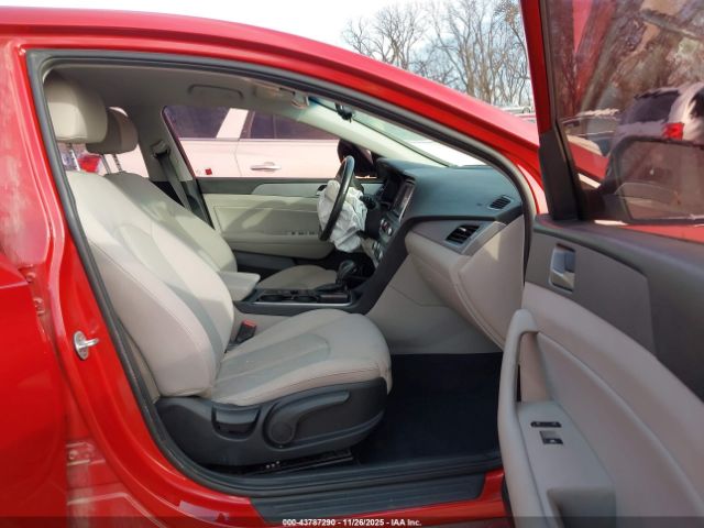 2019 HYUNDAI SONATA 5NPE34AF3KH800031 Photo 4