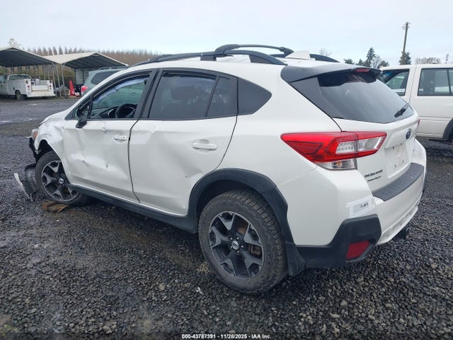 Subaru Crosstrek 2.0i Premium 2018 JF2GTADC7JH233085 Image 3