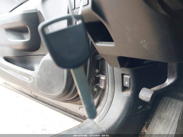 43787465 :رقم المزاد ، 3CZRM3H32FG703321 vin ، 2015 Honda Cr-v Lx مزاد بيع