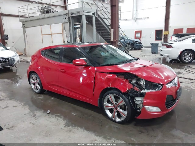 2012 Hyundai Veloster Base W/red/black მანქანა იყიდება აუქციონზე, vin: KMHTC6AD2CU053221, აუქციონის ნომერი: 43787505