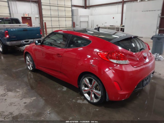 2012 Hyundai Veloster Base W/red/black მანქანა იყიდება აუქციონზე, vin: KMHTC6AD2CU053221, აუქციონის ნომერი: 43787505