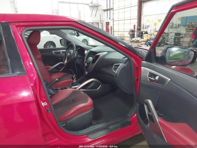 2012 Hyundai Veloster Base W/red/black მანქანა იყიდება აუქციონზე, vin: KMHTC6AD2CU053221, აუქციონის ნომერი: 43787505