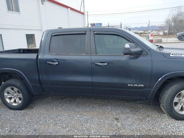 43787530 :رقم المزاد ، 1C6SRFJT7KN738658 vin ، 2019 Ram 1500 Laramie  4x4 5'7 Box مزاد بيع