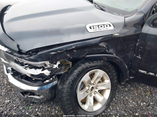 43787530 :رقم المزاد ، 1C6SRFJT7KN738658 vin ، 2019 Ram 1500 Laramie  4x4 5'7 Box مزاد بيع