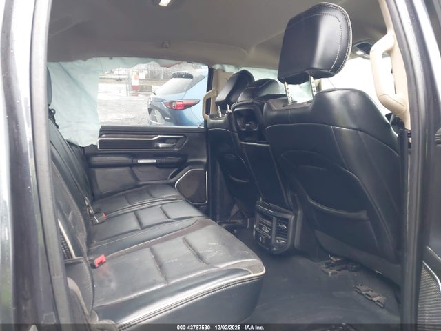 43787530 :رقم المزاد ، 1C6SRFJT7KN738658 vin ، 2019 Ram 1500 Laramie  4x4 5'7 Box مزاد بيع