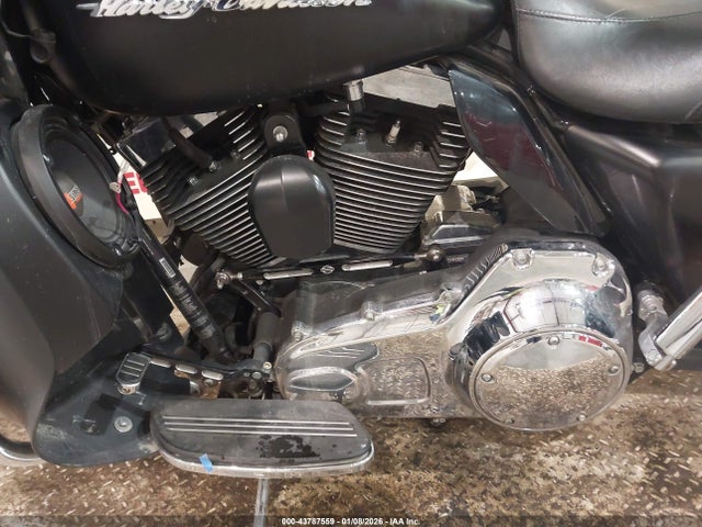 2015 HARLEY-DAVIDSON FLTRX 1HD1KHM16FB654383 Photo 8