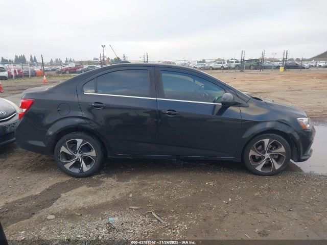 Chevrolet Sonic Premier Auto 2017 1G1JF5SB4H4135476 Image 13