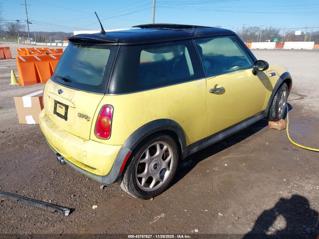 2003 MINI COOPER S WMWRE33463TD61423 Photo 3