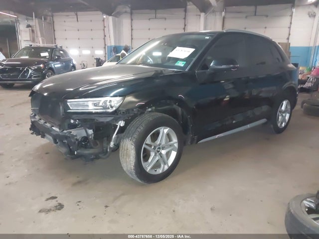 2018 AUDI Q5 WA1ANAFY4J2108047 Photo 1