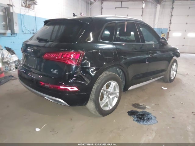 2018 AUDI Q5 WA1ANAFY4J2108047 Photo 3