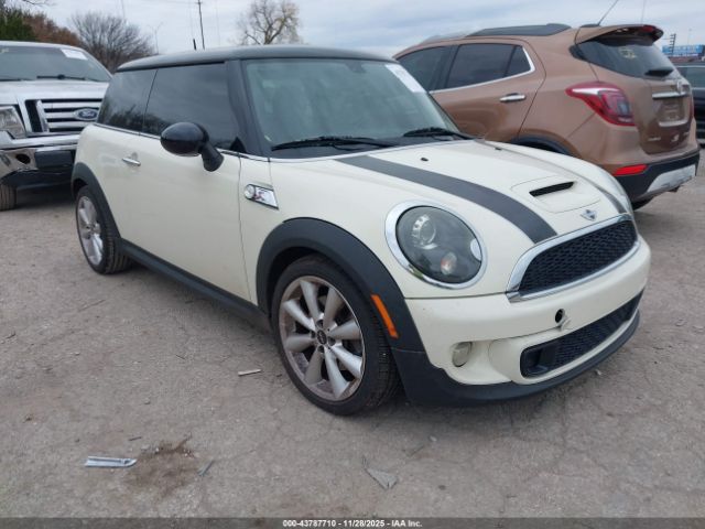 2011 MINI COOPER S WMWSV3C57BTY12719