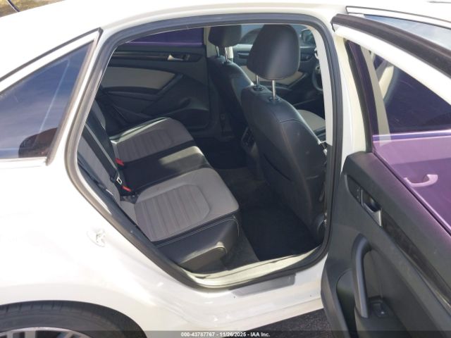 2015 VOLKSWAGEN PASSAT 1VWBT7A32FC061632 Photo 7