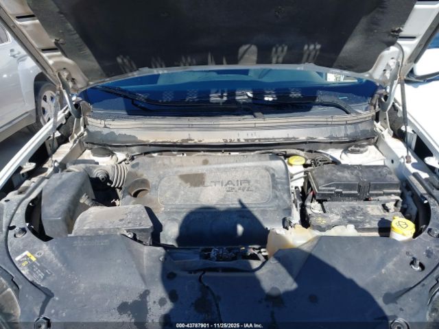 2019 JEEP CHEROKEE 1C4PJLCB2KD307501 Photo 9