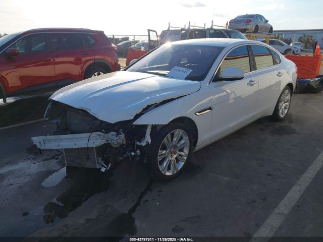 2017 JAGUAR XF SAJBD4BV8HCY45493 Photo 1