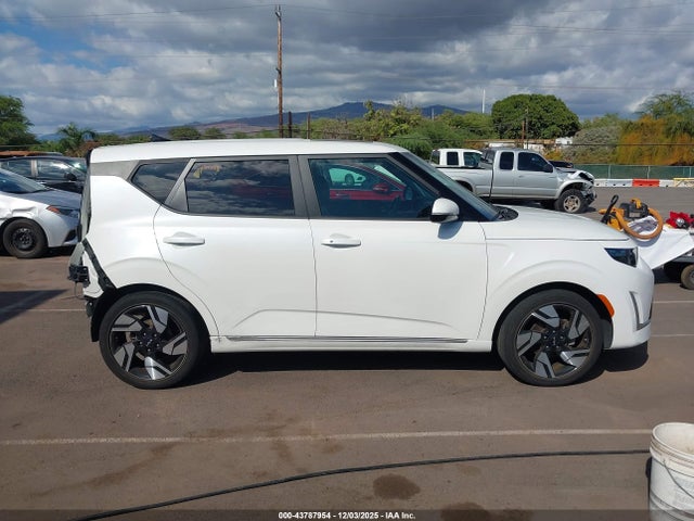 KNDJ53AU5P7851981 KIA Soul Gt-line