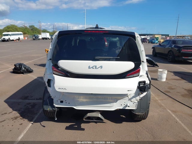 KNDJ53AU5P7851981 KIA Soul Gt-line