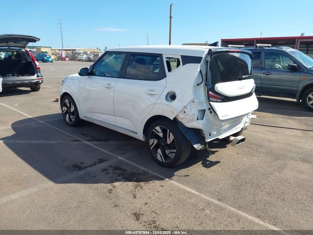 KNDJ53AU5P7851981 KIA Soul Gt-line