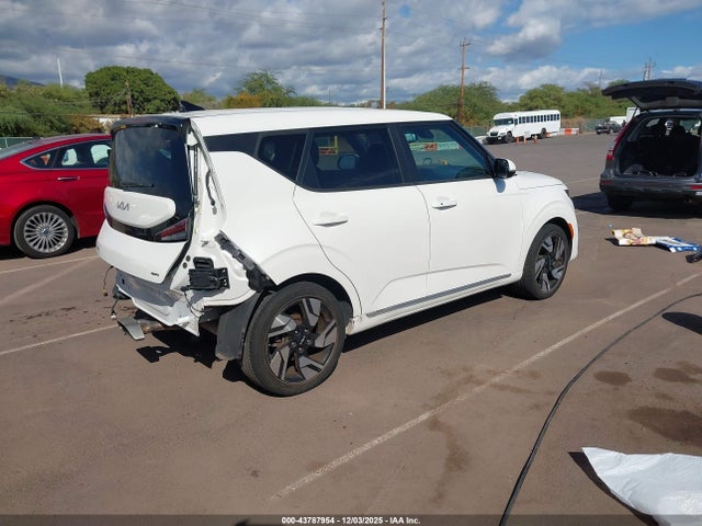 KNDJ53AU5P7851981 KIA Soul Gt-line