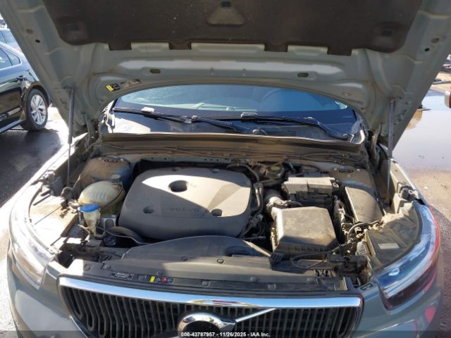 2020 VOLVO XC40 YV4AC2HK7L2262164 Photo 9