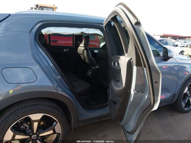 2020 VOLVO XC40 YV4AC2HK7L2262164 Photo 7