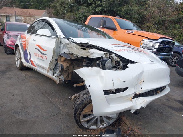 2018 TESLA MODEL 3 5YJ3E1EAXJF006476 Photo 0