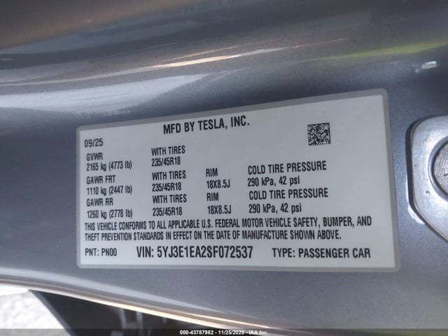2025 TESLA MODEL 3 5YJ3E1EA2SF072537 Photo 8
