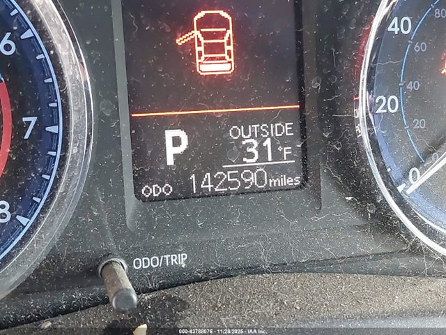 43788076 :رقم المزاد ، 5YFBURHE4HP717987 vin ، 2017 Toyota Corolla Le مزاد بيع