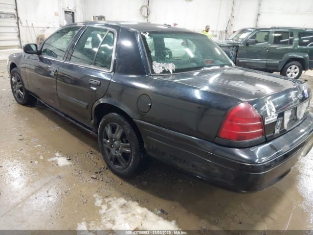 2011 FORD CROWN VICTORIA 2FABP7BV4BX181801 Photo 2