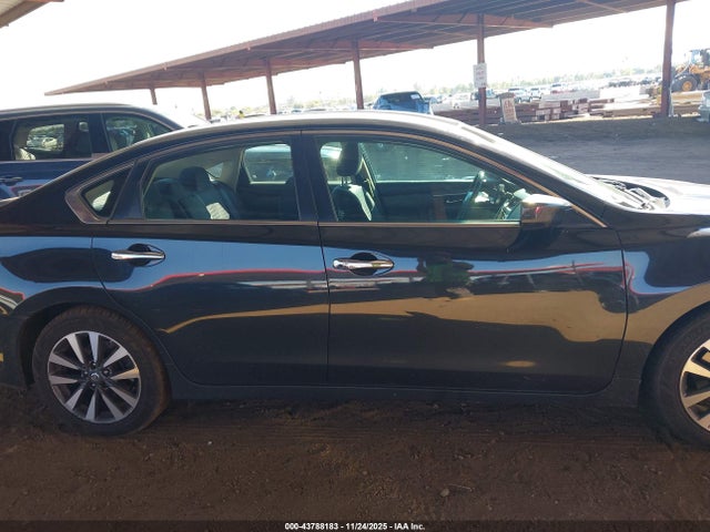 1N4AL3AP6HC220283 Nissan Altima 2.5 Sv