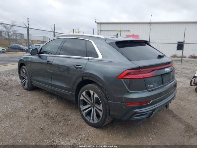 2022 AUDI Q8 WA1EVBF16ND029452 Photo 2