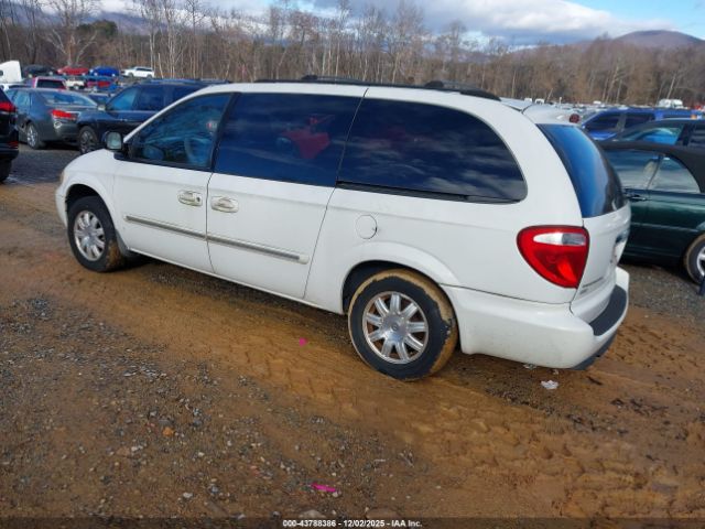2006 CHRYSLER TOWN & COUNTRY 2A4GP54L36R806029 Photo 2