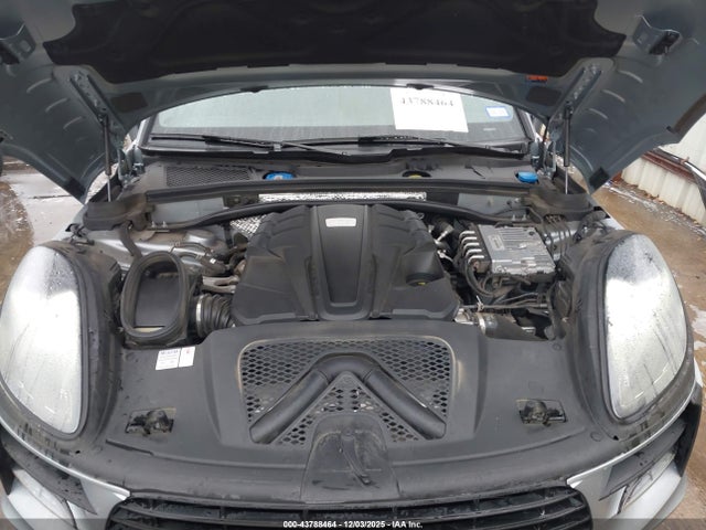 2019 PORSCHE MACAN WP1AB2A56KLB33365 Photo 9