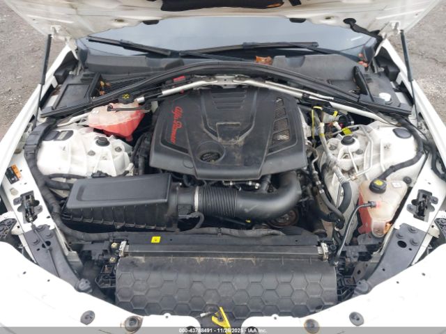 2017 ALFA ROMEO GIULIA ZARFAEBN3H7543199 Photo 9