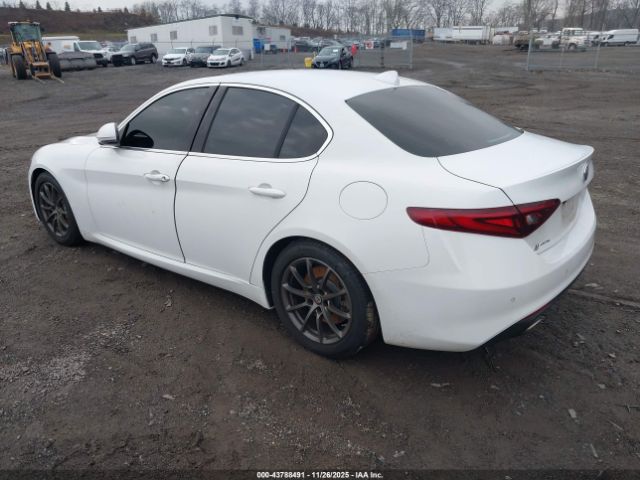 2017 ALFA ROMEO GIULIA ZARFAEBN3H7543199 Photo 2