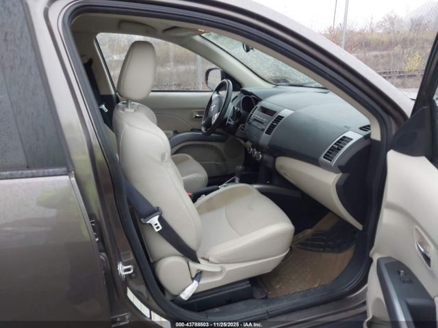 2013 MITSUBISHI OUTLANDER JA4JT3AW1DU005314 Photo 4