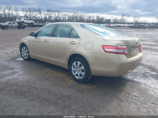2011 TOYOTA CAMRY 4T1BF3EK6BU203145 Photo 2