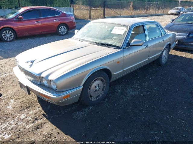 1982 JAGUAR XJ6 SAJH1740SC724383 Photo 1
