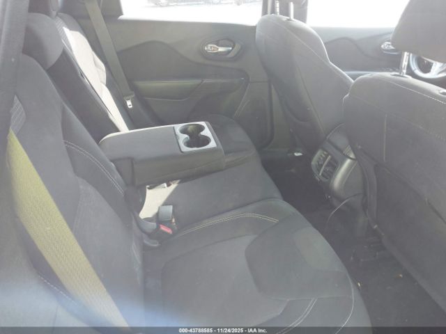 2015 JEEP CHEROKEE 1C4PJLCB4FW723043 Photo 7