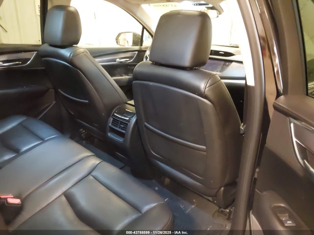 2017 CADILLAC XT5 1GYKNBRS3HZ105787 Photo 7