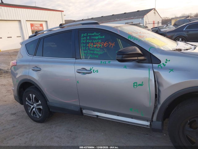 Продажа на аукционе авто 2016 Toyota Rav4 Le, vin: 2T3ZFREV5GW235532, номер лота: 43788694
