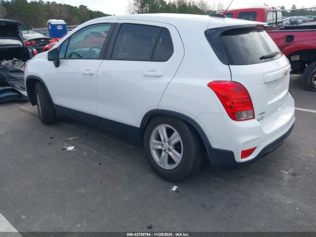 2022 CHEVROLET TRAX KL7CJKSM3NB544474 Photo 2