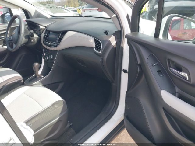 2022 CHEVROLET TRAX KL7CJKSM3NB544474 Photo 4
