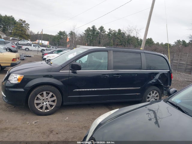 2016 Chrysler Town & Country Touring მანქანა იყიდება აუქციონზე, vin: 2C4RC1BG7GR110753, აუქციონის ნომერი: 43788870