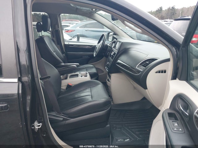 43788870 :رقم المزاد ، 2C4RC1BG7GR110753 vin ، 2016 Chrysler Town & Country Touring مزاد بيع