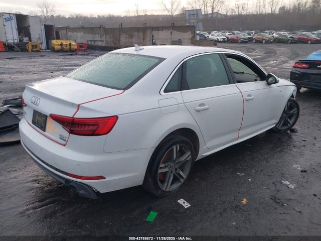 2017 AUDI A4 WAUENAF40HN068463 Photo 3