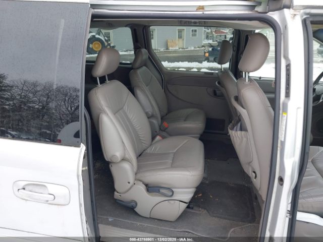 2001 CHRYSLER TOWN & COUNTRY 2C4GP54L81R190665 Photo 7