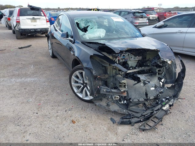 2018 TESLA MODEL 3 5YJ3E1EA9JF171290 Photo 0