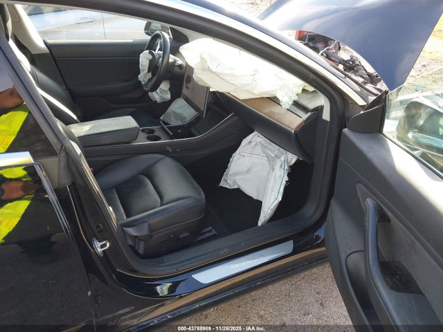 2018 TESLA MODEL 3 5YJ3E1EA9JF171290 Photo 4