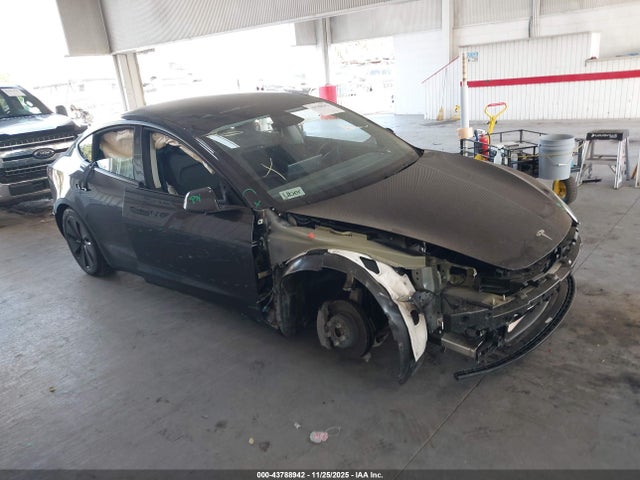 2025 TESLA MODEL 3 5YJ3E1EA7SF973726 Photo 0